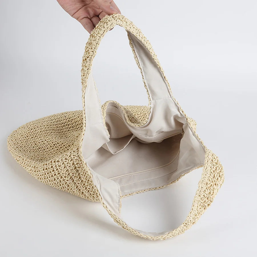 Nord & Sage – Geflochtene Strohtasche mit Schulterriemen & Reißverschluss für Sommer & Strand