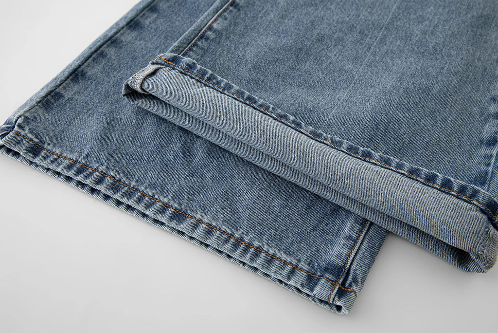 Nord & Sage – Elegante High-Waist Flared Jeans mit Beinverlängerungseffekt (Sommer 2025)